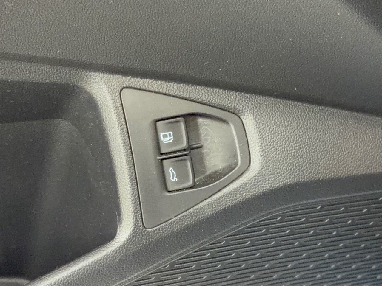 Used 2021 Volkswagen Jetta SEL Premium FWD image 28