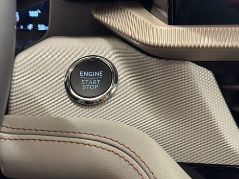 New 2026 Ford Explorer Active w/ Active Comfort Package image 33