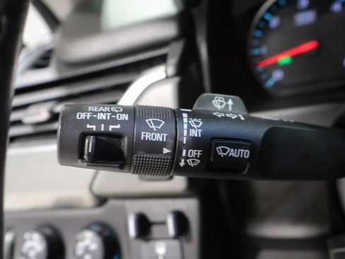 Used 2015 Chevrolet Tahoe LT AWD/4WD image 35