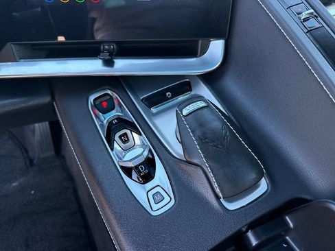 Used 2020 Chevrolet Corvette Stingray image 16