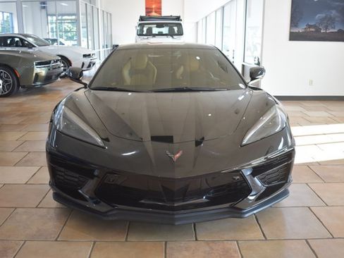 Used 2021 Chevrolet Corvette Stingray Premium Cpe w/ Z51 Performance Package RWD image 2