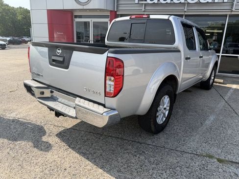 Used 2016 Nissan Frontier SV AWD/4WD image 10