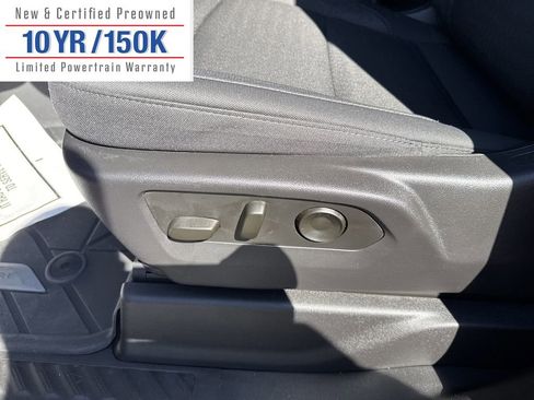 Used 2024 Chevrolet Silverado 2500 Custom w/ Custom Convenience Package image 18