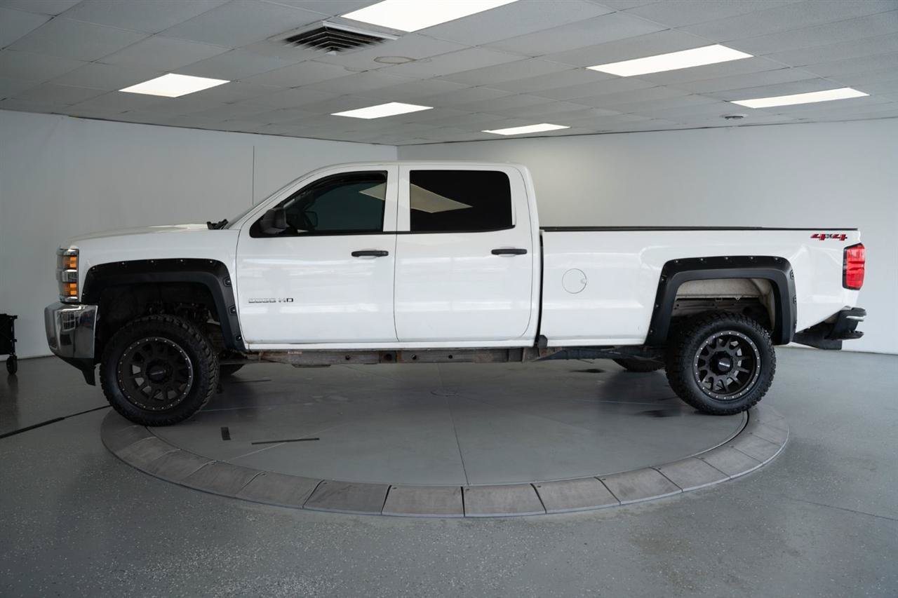 Used 2018 Chevrolet Silverado 2500 W/T w/ Snow Plow Prep Package AWD/4WD image 4