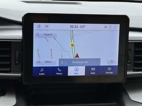 Used 2020 Ford Explorer XLT w/ Equipment Group 202A image 3