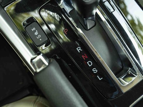 Used 2017 Honda Accord EX-L image 29