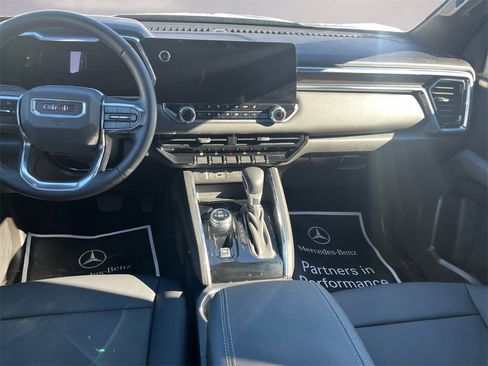 Used 2024 GMC Canyon Elevation w/ Elevation Premium Package image 7