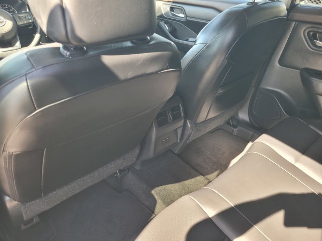 Used 2023 Nissan Rogue SV w/ SV Premium Package AWD/4WD image 14