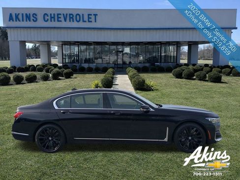 Used 2020 BMW 750i xDrive w/ Executive Package image 4