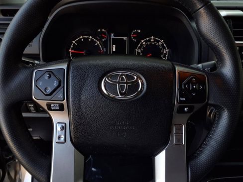 Certified 2022 Toyota 4Runner SR5 Premium image 13