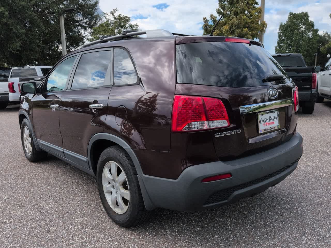 Used 2012 Kia Sorento LX w/ Convenience Pkg FWD image 4