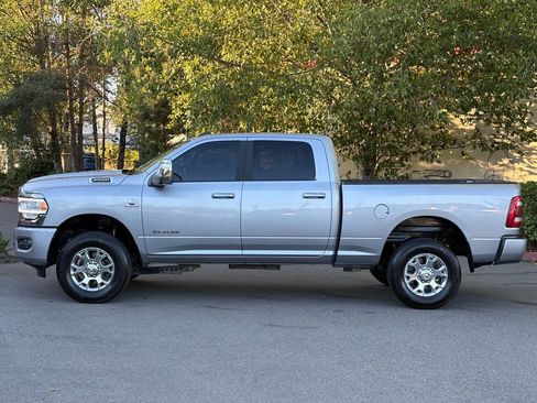 Used 2024 RAM 2500 Laramie AWD/4WD image 4