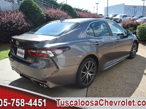 Used 2024 Toyota Camry SE FWD image 10
