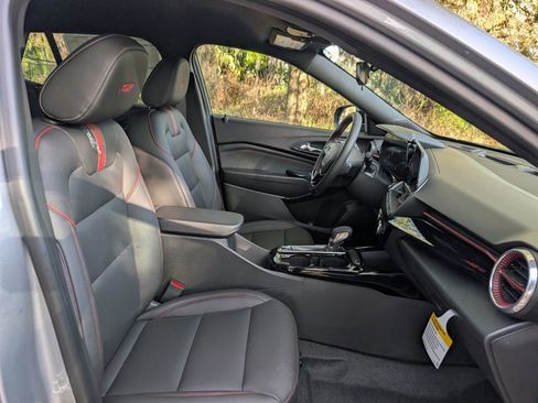 New 2026 Chevrolet Trax RS image 15