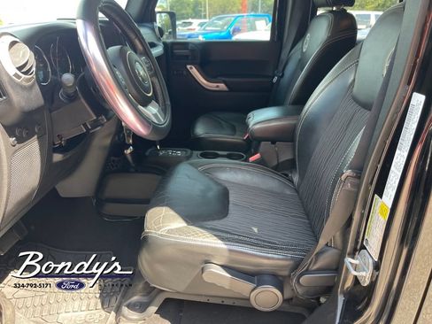 Used 2013 Jeep Wrangler Unlimited Sport AWD/4WD image 10