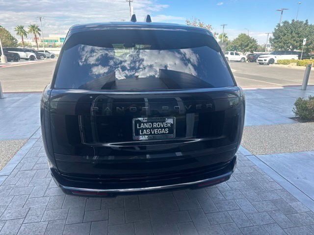 Used 2026 Land Rover Range Rover Long Wheelbase SE AWD/4WD image 6