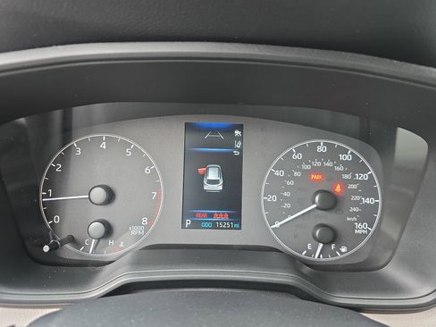 Used 2023 Toyota Corolla Cross L image 18