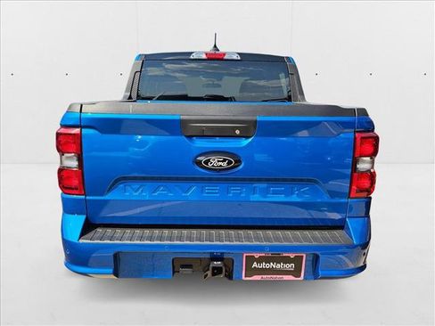 New 2025 Ford Maverick Lobo image 8