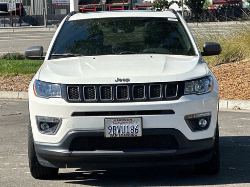 Used 2021 Jeep Compass Latitude w/ Sun and Sound Group image 9