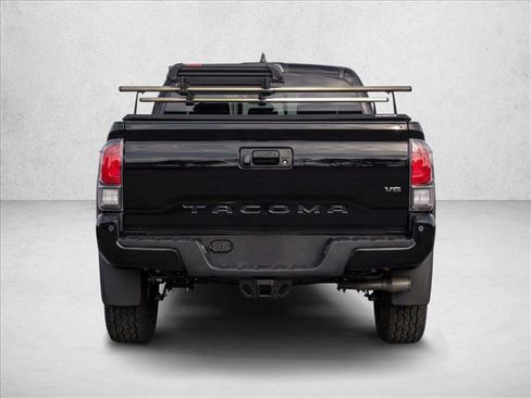 Used 2020 Toyota Tacoma TRD Off-Road w/ TRD Premium Off Road Package AWD/4WD image 27