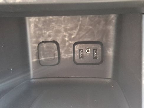 Used 2019 GMC Acadia SLT FWD image 26