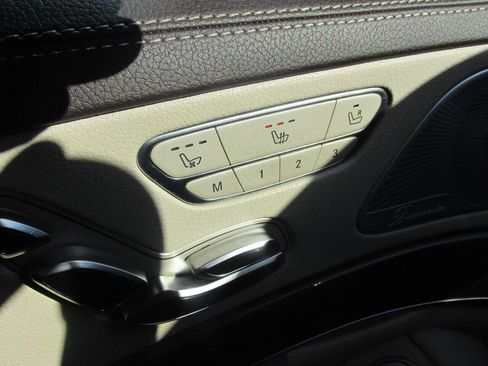 Used 2014 Mercedes-Benz S 550 Sedan image 55
