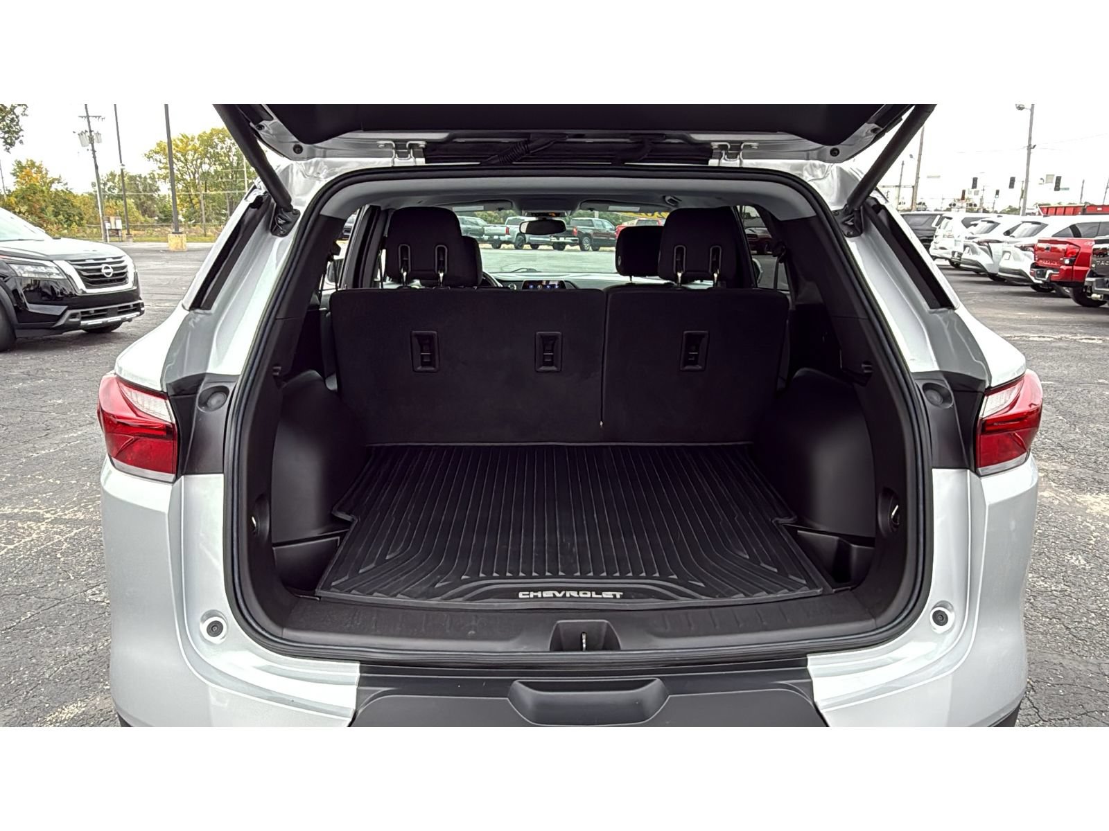 Used 2020 Chevrolet Blazer LT FWD image 7