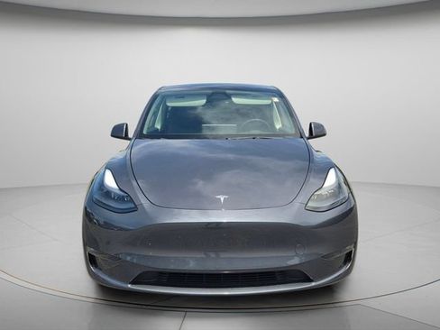 Used 2023 Tesla Model Y Long Range AWD/4WD image 9