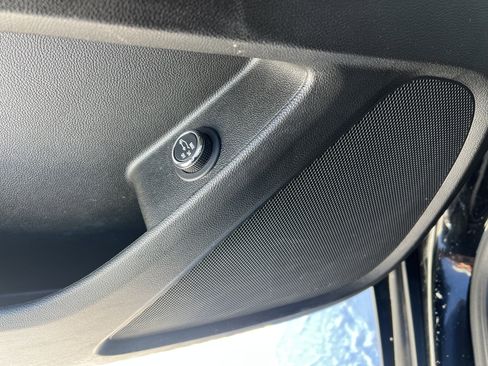 Certified 2023 Chevrolet Traverse LT w/ LPO, Floor Liner Package image 19