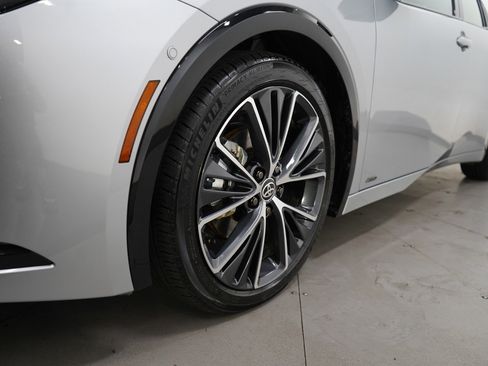 Used 2025 Toyota Prius Limited w/ Limited Premium Package image 27