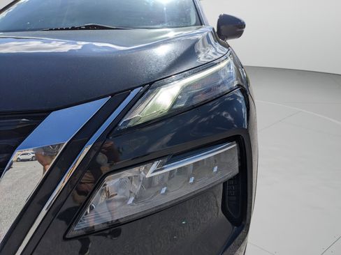 Used 2021 Nissan Rogue SV FWD image 38