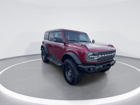 New 2025 Ford Bronco Badlands image 2
