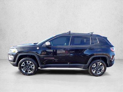 Used 2018 Jeep Compass Trailhawk image 2