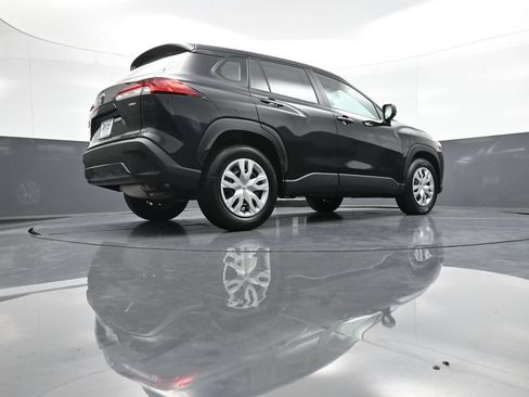 Certified 2022 Toyota Corolla Cross L AWD/4WD image 29