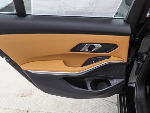 Used 2025 BMW 330i xDrive Sedan w/ Premium Package image 18