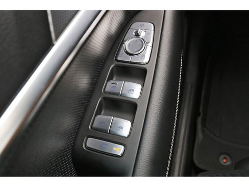 Used 2026 Genesis G70 2.5T Prestige image 22