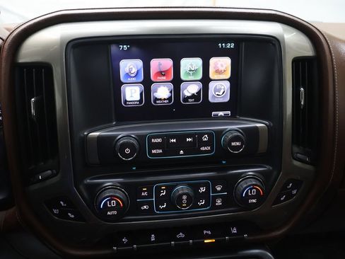 Used 2015 Chevrolet Silverado 1500 High Country w/ High Country Premium Package image 21