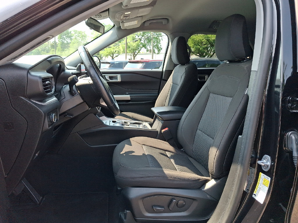 Certified 2023 Ford Explorer XLT AWD/4WD image 17