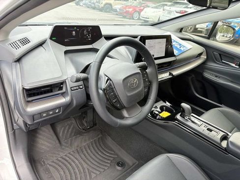 Certified 2026 Toyota Prius XLE FWD image 12