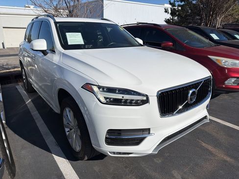 Used 2018 Volvo XC90 T5 Momentum w/ Convenience Package image 3