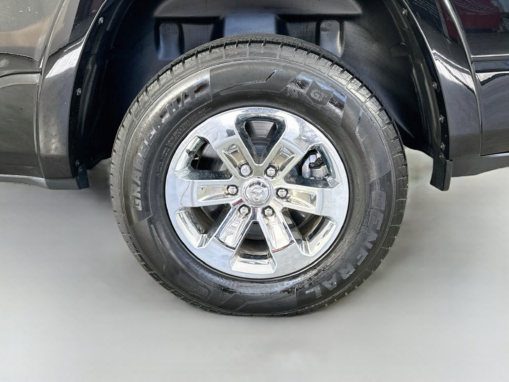 Used 2022 RAM 1500 Laramie AWD/4WD image 33