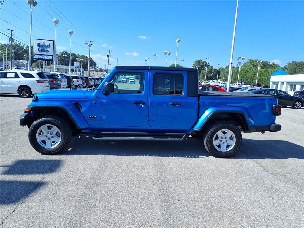 Used 2022 Jeep Gladiator Sport AWD/4WD image 7