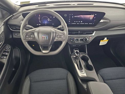 New 2026 Buick Envista Preferred image 18