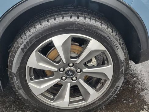 Used 2025 Ford Escape Platinum image 35