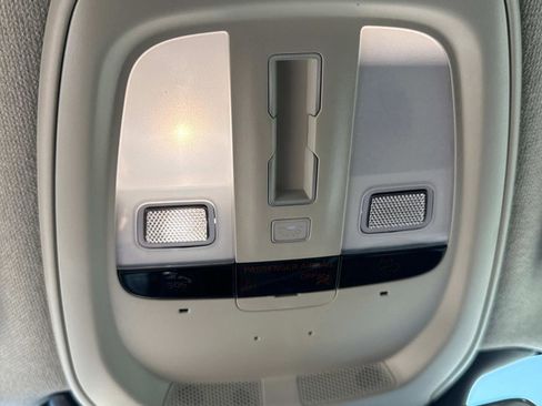 New 2026 Volvo XC40 B5 Plus w/ Protection Package Premier image 25