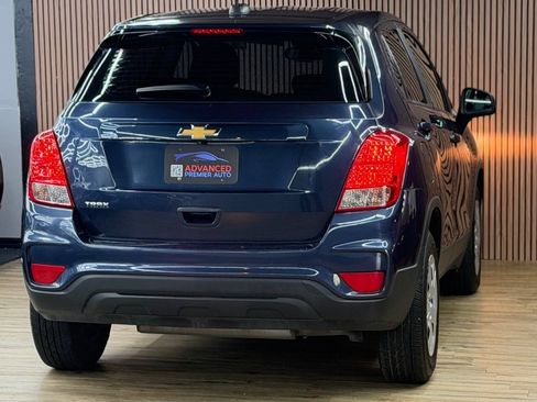 Used 2018 Chevrolet Trax LS w/ LPO, Cargo Package FWD image 6