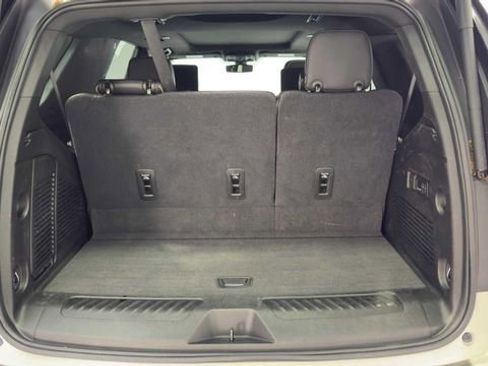 Used 2021 GMC Yukon SLT w/ SLT Luxury Plus Package RWD image 38