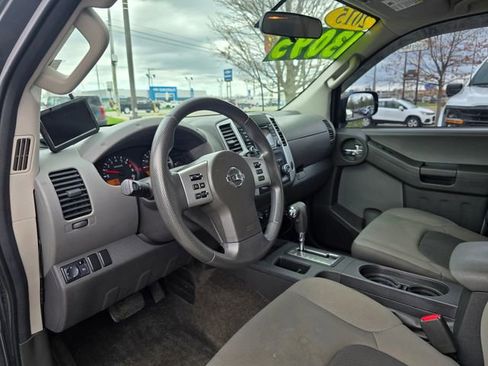 Used 2015 Nissan Xterra S image 11