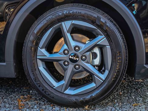 Certified 2025 Kia K4 LXS image 26