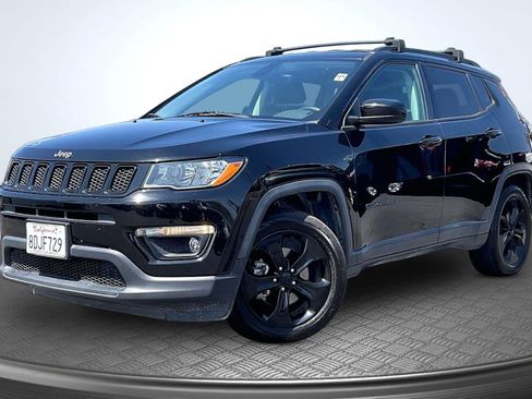 Used 2018 Jeep Compass Latitude w/ Popular Equipment Group FWD image 12
